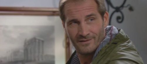 Anticipazioni Un posto al sole del 22 novembre: Alberto chiede a Clara di concedersi a Cipriani