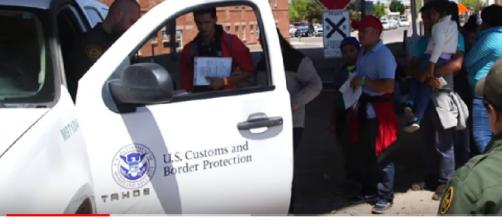 What it’s really like at the US-Mexico border. [Image source/Business Insider YouTube video]