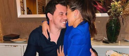 Flávia Pavanelli posta foto com novo namorado. (Reprodução/Instagram/@flaviapavanelli)