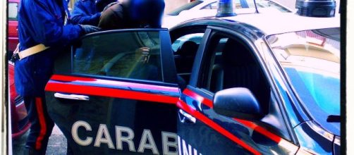 I due malviventi sono stati arrestati dai Carabinieri.