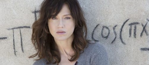 Oltre la soglia, spoiler del 4 dicembre: Emma torna a parlare grazie all'aiuto di Tosca