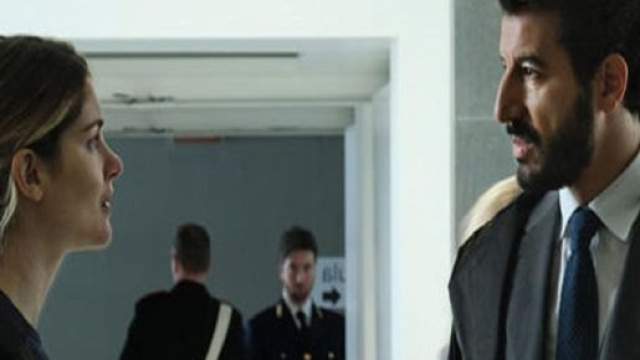 Il Processo, spoiler del 6 dicembre: Ruggero depista le indagini di Elena
