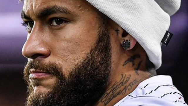 Mercato PSG : un Neymar 'exigeant' met le feu à Paris et au Barça Crédit : instagram/psg