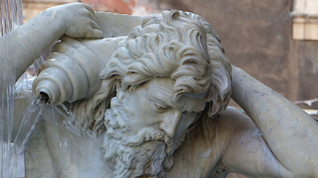 Previsioni astrologiche, classifica 1° dicembre: Capricorno poliedrico, Acquario geloso.