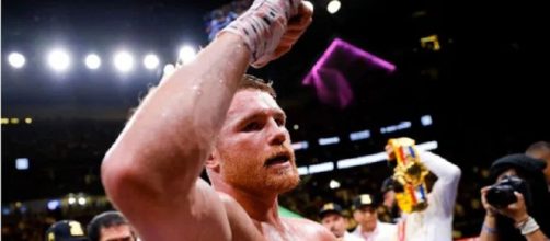 Canelo fulmina Kovalev nel penultimo round e si prende anche il titolo dei mediomassimi