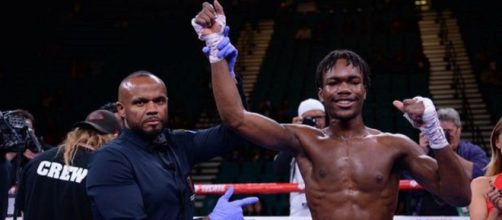 Evan Holyfield, 'figlio d'arte' debutta con un rapidissimo k.o (VIDEO)
