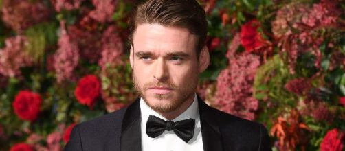 Scottish heartthrob Richard Madden likely to be next 007 (Image via Ent tonight/Youtube)