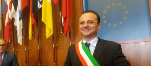Il sindaco di Messina Cateno De Luca a Mattino 5 risponde alle critiche