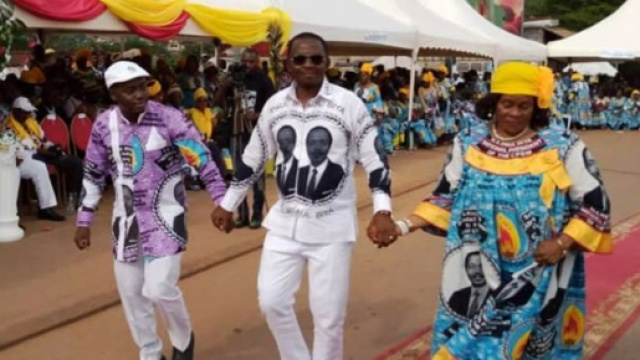 Le Maire Yoki Onana Jacques en compagnie d'Esther Effa et de Bilogui Tsoungui le 6 novembre 2019 (c) Mairie de Yaoundé 6