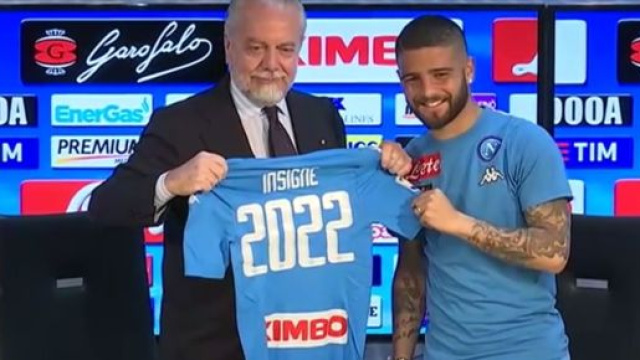 Insigne ai ferri corti con il presidente del Napoli