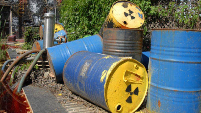 Les déchets radioactifs, un danger pour la planète. Credit: Flickr/thierry ehrmann
