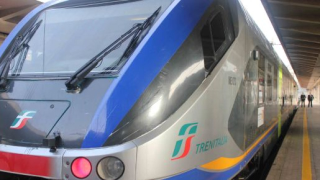 Ferrovie ricerca giovani impiegati.