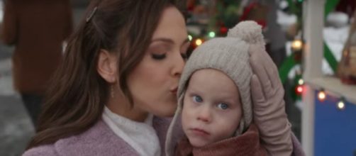 Erin Krakow and her "When Calls the Heart" cast send important message with hands and three little words.[Image source:HallmarkChannel-YouTube]