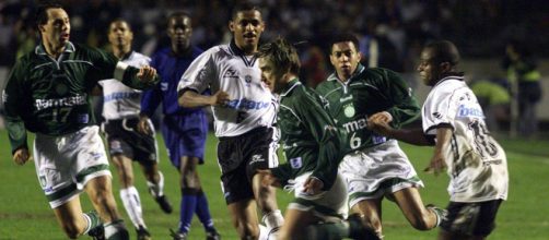 Rivalidade entre os times explodiu em 1999 com duelos na Libertadores e Paulista. (Arquivo Blasting News)