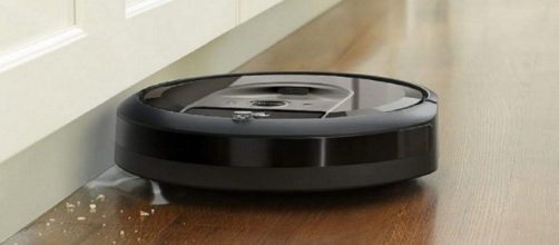 Roomba i7+, il 'pulitore ostinato' che svuota autonomamente il proprio sacchetto raccogli-sporco
