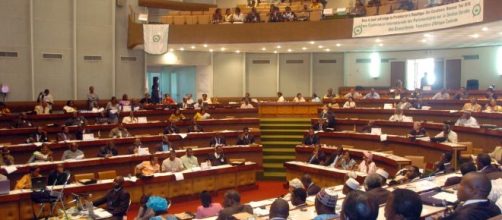 Assemblée nationale : la Commission des lois constitutionnelles ... - actucameroun.com