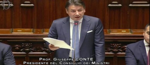 Giuseppe Conte alla Camera informa sul Mes