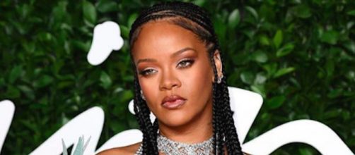 Rihanna pourrait sortir un nouvel album avant la fin de l'année. Credit: Instagram/ Badgalriri