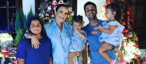 Ivete Sangalo com os filhos e o marido no Natal. (Reprodução/ Instagram/ @ivetesangalo)
