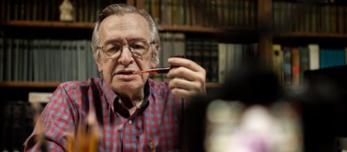 Olavo de Carvalho se envolve em mais uma polêmica. (Arquivo Blasting News)