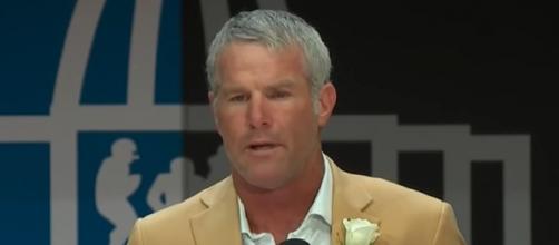 Favre said Brady’s age has nothing to do with his struggles (Image Credit: NFL/YouTube)