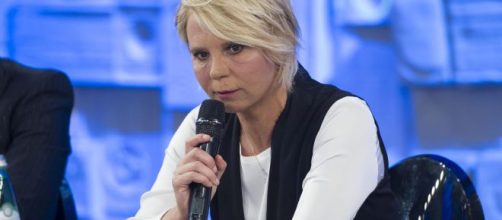 Amici19, Maria De Filippi da lezione di web agli allievi: ‘Dovete imparare a gestirlo’.