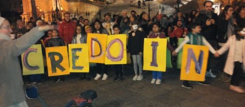 Flash Mob al Teatro Massimo di Palermo - Credo in te