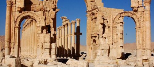 Putin's offer to rebuild Syria's war-torn city of Palmyra comes with indebtedness. [Image source: Flickr Dan]