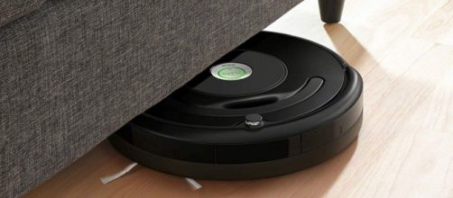 Roomba 671: pavimenti sempre puliti anche durante le feste di Natale.