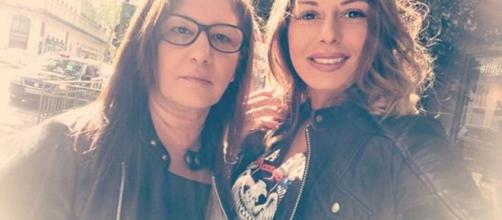Sarah Lopez accompagnée de sa maman. Credit: Instagram