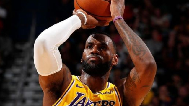 LeBron James toujours au top à 35 ans (Credit Image : Twitter Sports Center)