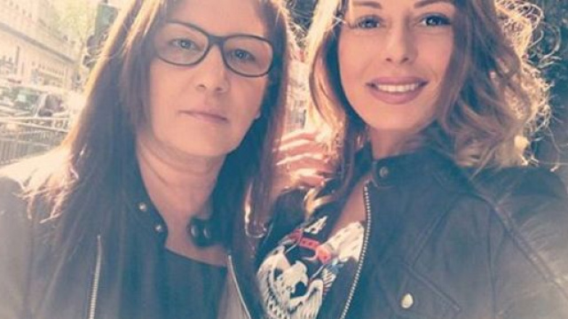 Sarah Lopez accompagnée de sa maman. Credit: Instagram