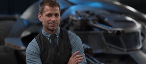 Zack Snyder continua empenhado em ver sua versão de 'Liga da Justiça' ser lançada. (Arquivo Blasting News)