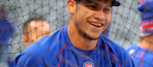 An image of Willson Contreras at batting practice. [image source: Arturo Pardavilla III- Wikimedia Commons]