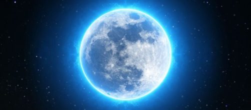L'oroscopo dell'8 dicembre 2019: la Luna entra in Toro, domenica favorevole ai segni di Terra