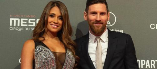 Lionel Messi y su esposa Antonela Roccuzzo en la presentación del show