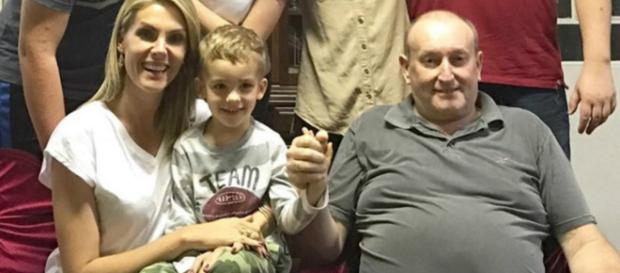 Ana Hickmann acompanhada do filho, Alexandre, e do pai, João. (Reprodução/Instagram) Ana Hickmann acompanhada do filho, Alexandre, e do pai, João. (Reprodução/Instagram)