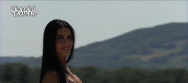 Anticipazioni Uomini e donne: il bacio di Teresa Langella Anticipazioni Uomini e donne: il bacio di Teresa Langella