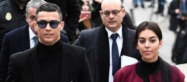 Cristiano Ronaldo e Georgina Rodriguez in lutto Cristiano Ronaldo e Georgina Rodriguez in lutto