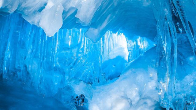 Inquietante, nelle grotte calde dell'Antartide scoperte forme di ... - liberoquotidiano.it