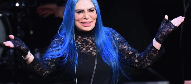 Loredana Bertè non si presenta dalla Venier Loredana Bertè non si presenta dalla Venier