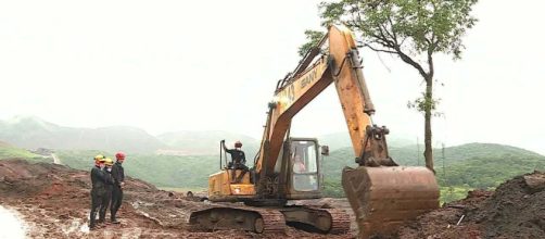 Vale obteve autorização do governo de MG para obras que colocavam barragem em risco. (Reprodução/GloboNews)