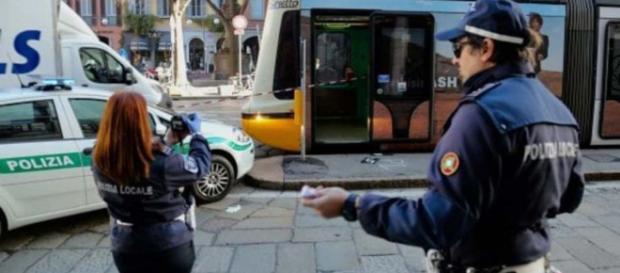 Milano, uomo di 39 anni viene investito da un tram. Milano, uomo di 39 anni viene investito da un tram.