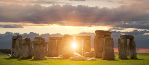 Human remains buried at Stonehenge 5,000 years ago offer a clue to ... - abqjournal.com