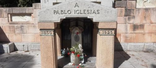 Las tumbas de Dolores Ibárruri y Pablo Iglesias Posse, han sido profanadas