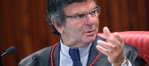 Luiz Fux suspende ações penais contra Bolsonaro. Foto: Ascom / TSE. Luiz Fux suspende ações penais contra Bolsonaro. Foto: Ascom / TSE.