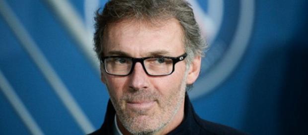 Mercato : Laurent Blanc, ancien du PSG, sur la liste du Barça Mercato : Laurent Blanc, ancien du PSG, sur la liste du Barça