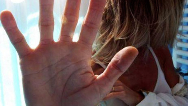 Suicida a 17 anni, forse il motivo &egrave; lo stupro subito