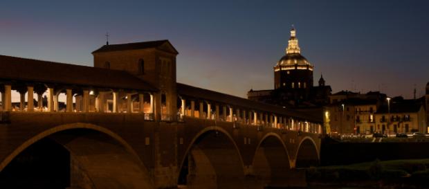 Pavia, stop agli esami di Stato dei Biologi contro il presidente no vax Pavia, stop agli esami di Stato dei Biologi contro il presidente no vax