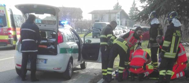 Calabria, grave incidente stradale: ferito 19enne. (foto di repertorio) Calabria, grave incidente stradale: ferito 19enne. (foto di repertorio)